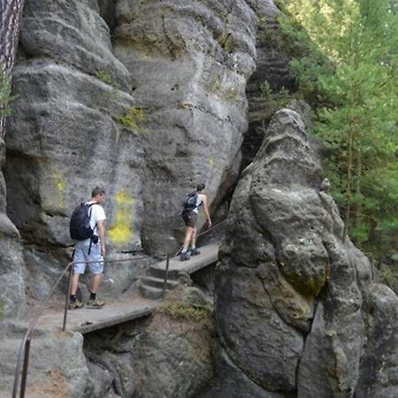 Brana Do Ceskeho Svycarska - Raj Cyklostezek Stare Krecany Dış mekan fotoğraf